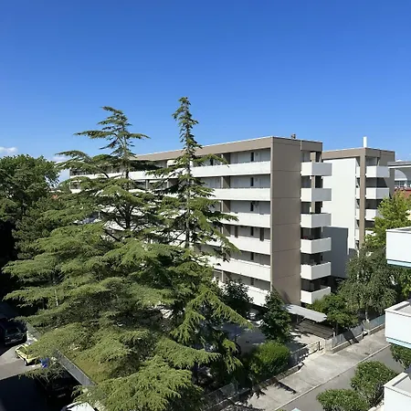 Apartment Sequoia